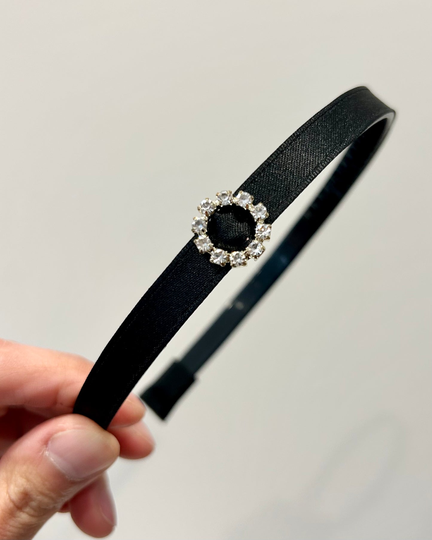Classic Buckle Slim Headband