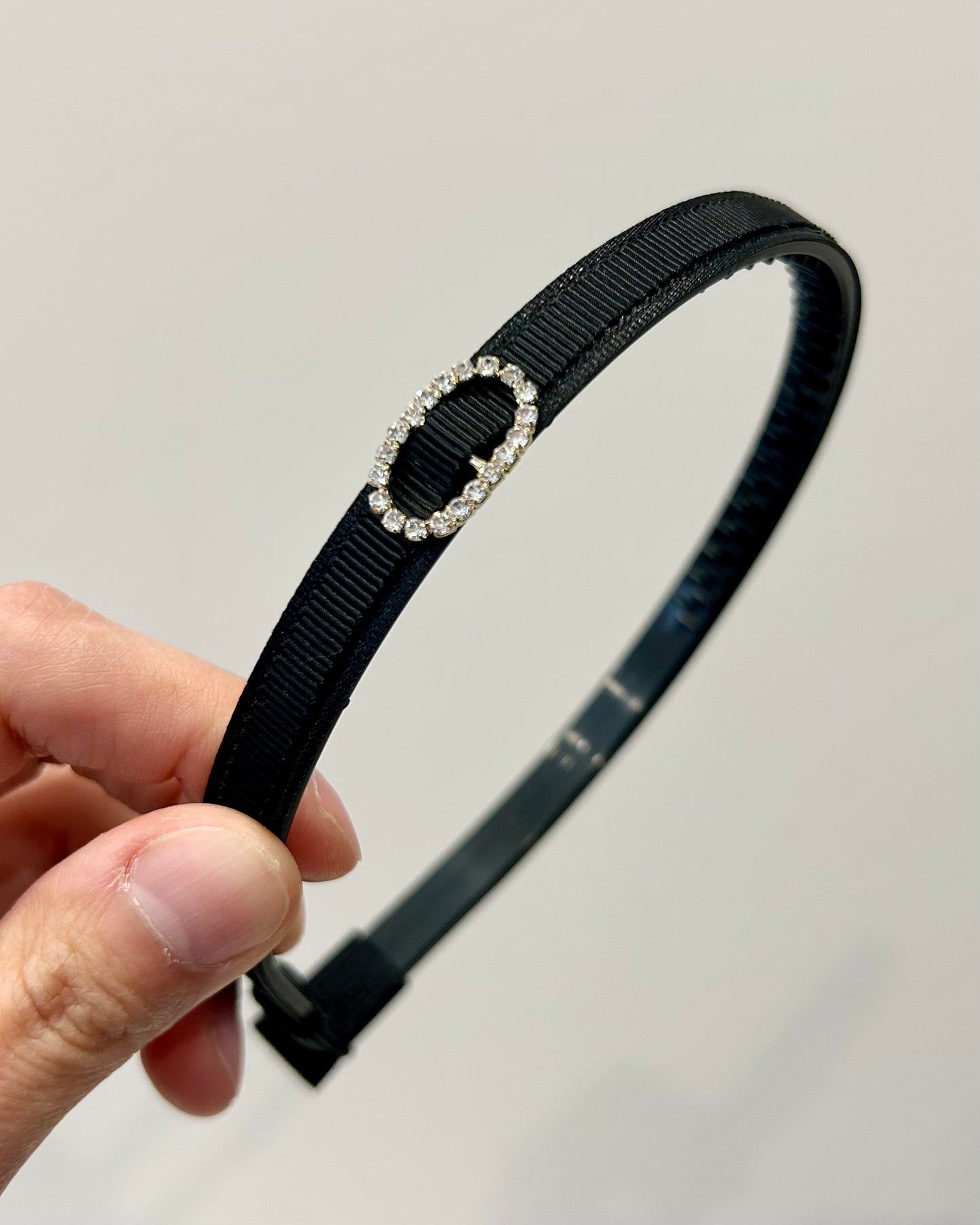 Classic Buckle Slim Headband