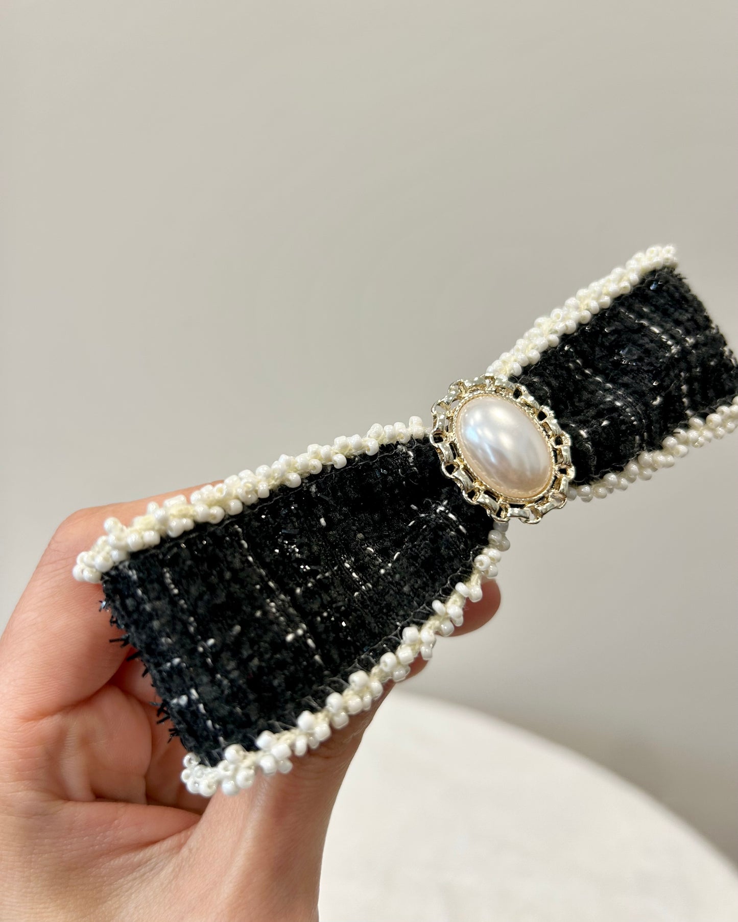 Classic Tweed Pearl Snap Pin